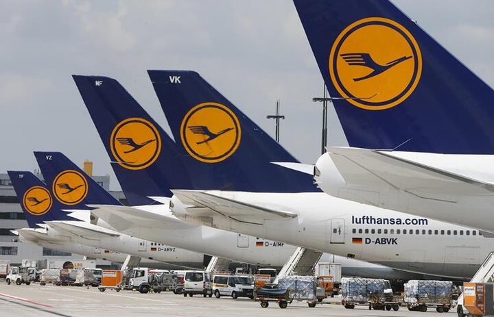 ده‌ها پرواز شرکت‌های تابعه لوفت هانزا لغو شد | تصاویر سرگردانی مسافران در فرودگاه‌های آلمان