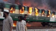 لحظه انفجار قطار مسافربری پاکستان | بیش از ۷۰ مسافر کشته شدند