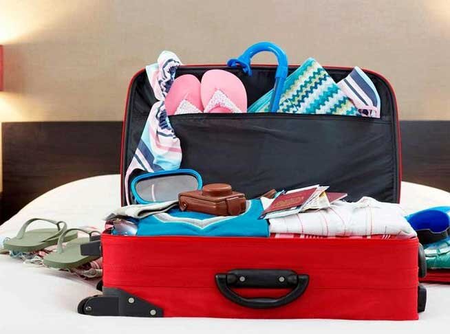 چطور چمدان سفر ببندیم؟ | ترفندهای جمع‌کردن لباس‌ها در چمدان را ببینید