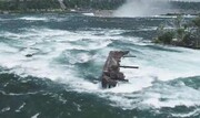 لحظه سقوط کشتی تاریخی از آبشار نیاگارا پس از یک قرن