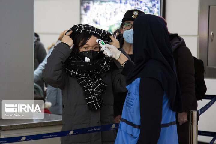 تصاویر عملیات شناسایی ویروس کرونا هنگام ورود مسافران چین به فرودگاه امام خمینی