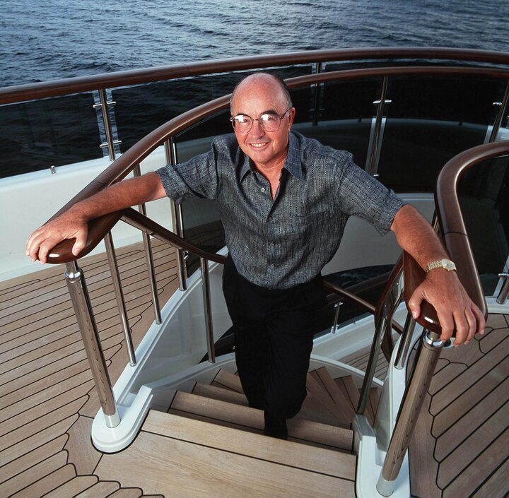 کشتی لاکچری برای دوازدهمین مرد ثروتمند انگلیس | مالک تیم فوتبال تاتنهام صاحب عروس دریا