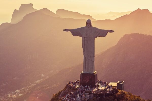 معرفی مجسمه رستگاری مسیح چهارمین مجسمه بزرگ عیسی مسیح در ریو دوژانیرو برزیل