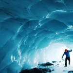 پاتیناژ روی یخ‌های آلاسکا | فیلمی از رهایی در یخ وحشی