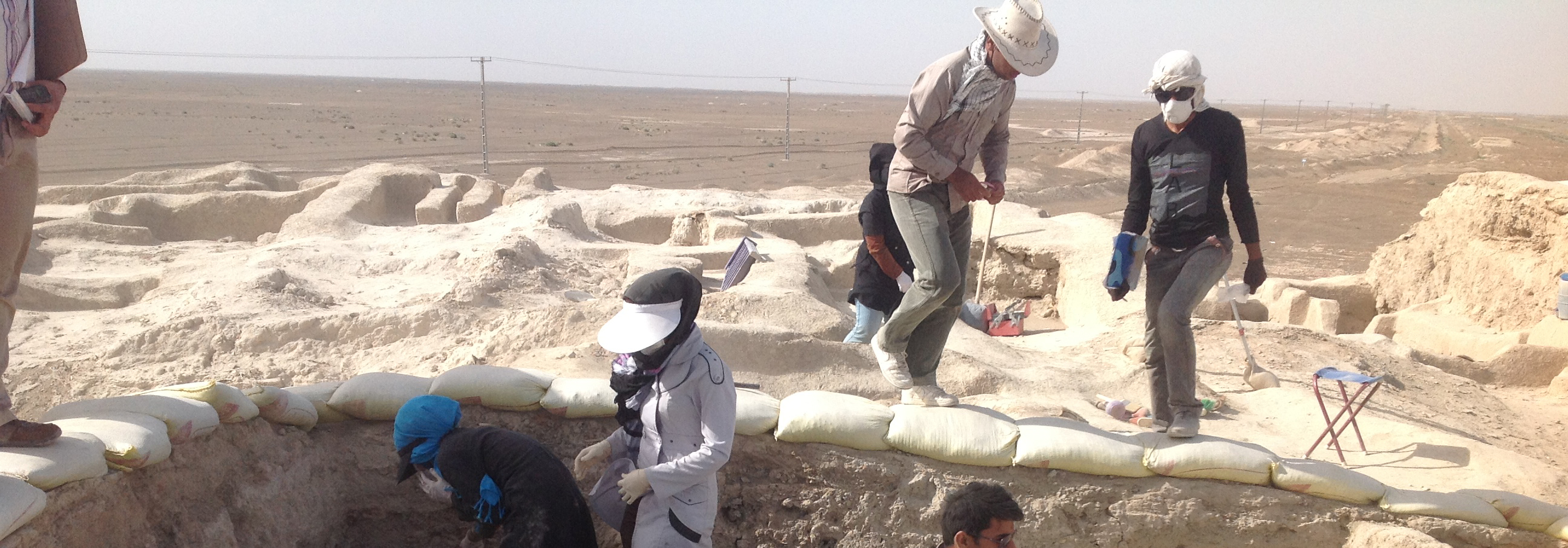 تلاش باستان‌شناسان برای نجات مخار تپه از نابودی کامل