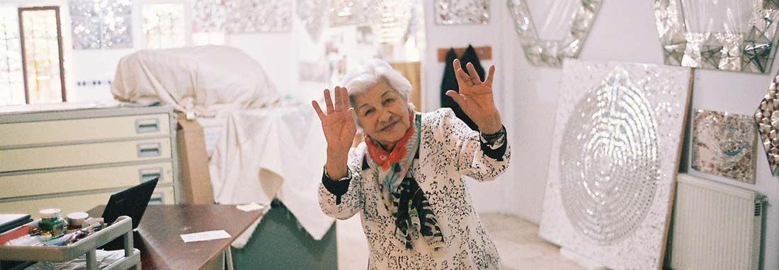 اولین موزه مختص یک زن هنرمند در ایران | افتتاح تالار منیر فرمانفرمائیان در باغ نگارستان