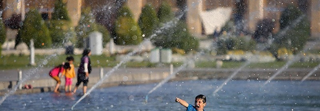 حذف حوض مرکزی میدان امام اصفهان به دلیل مخالفت میراث فرهنگی با آب‌ تنی مردم