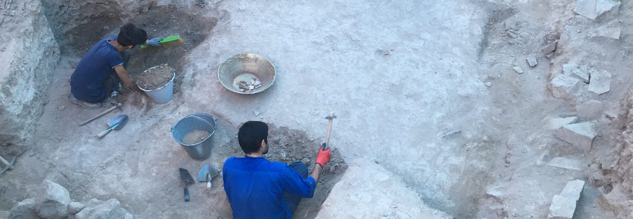 کشف دیوار خشتی بی‌نظیر در تپه اشرف اصفهان