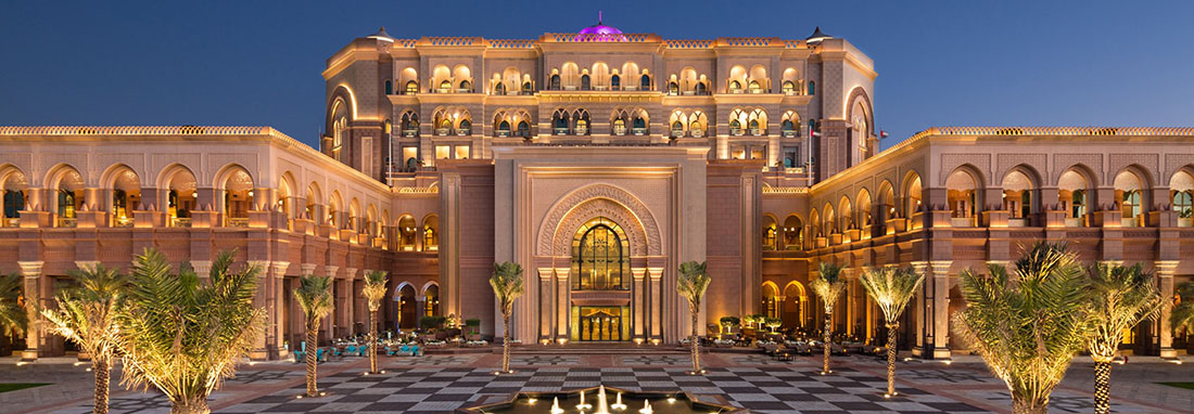 فیلم | تعویض روکش طلای یک هتل لوکس امارات | این هتل پرهزینه‌ترین هتل جهان است