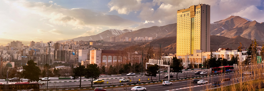 جزئیات خودکشی مرد رومانیایی در هتل آزادی تهران | چرا هتل به مرد خارجی اتاق نداد؟