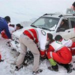 امدادرسانی هلال احمر به دو هزار مسافر گرفتار در برف و کولاک | مسافران گرفتار با 112 تماس بگیرند