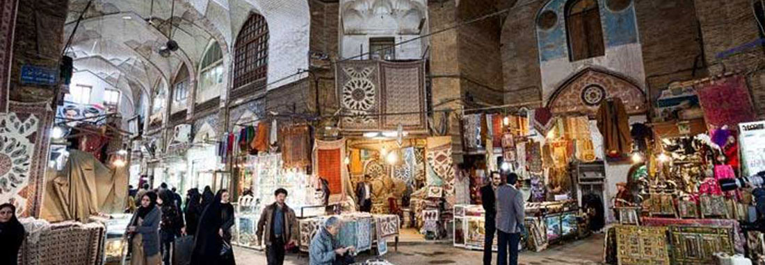 آتش سوزی بازار تاریخی ارومیه در نیمه شب | حریق پس از چهار ساعت مهار شد