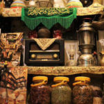 کوچکترین چایخانه دنیا در بازار بزرگ تهران | گزارش سی‌ان‌ان از قهوه‌خانه حاج علی درویش را ببینید